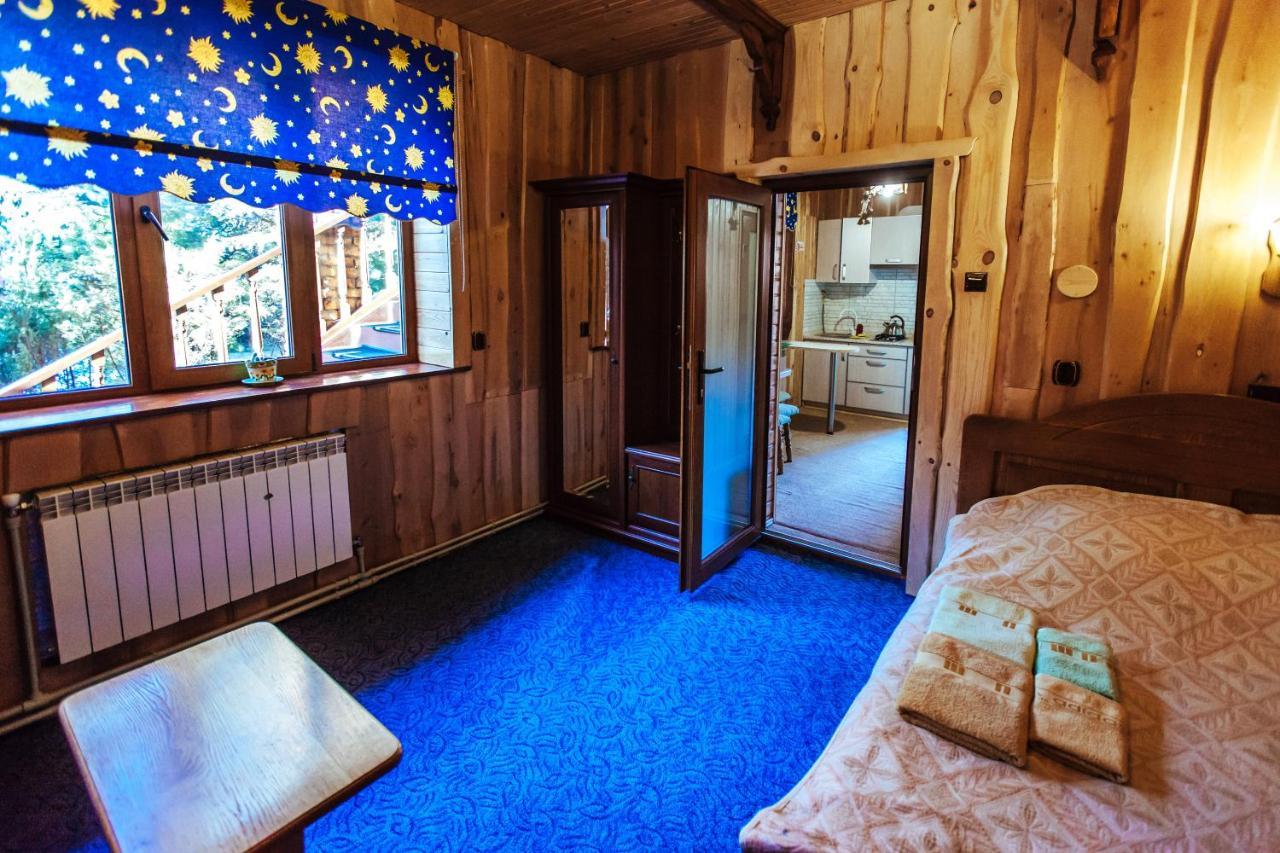 U Yaroslava Hotel Jaremtje Exteriör bild