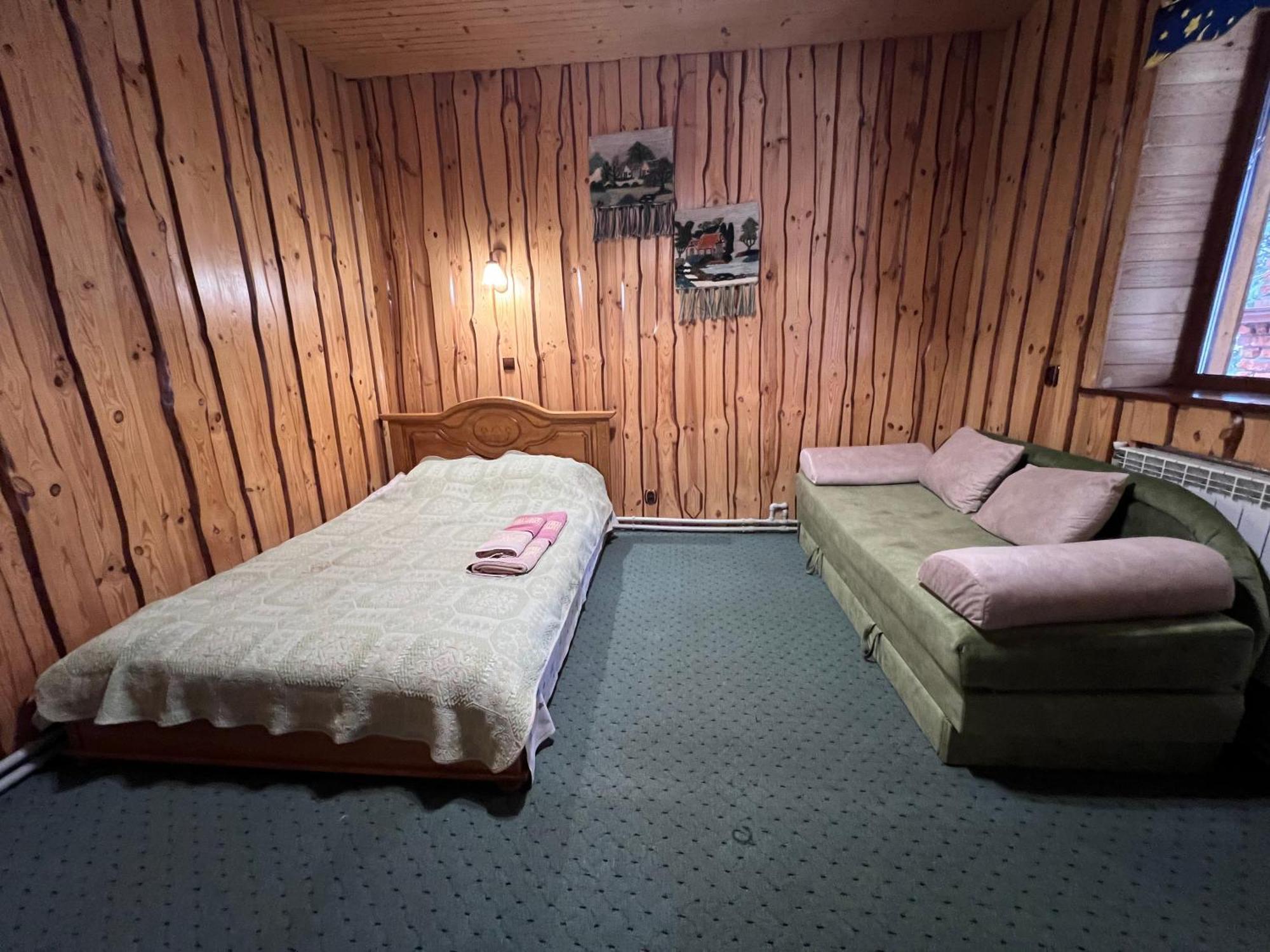 U Yaroslava Hotel Jaremtje Exteriör bild