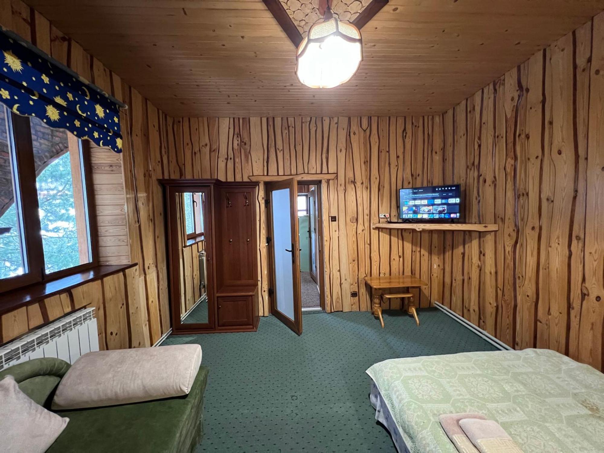 U Yaroslava Hotel Jaremtje Exteriör bild