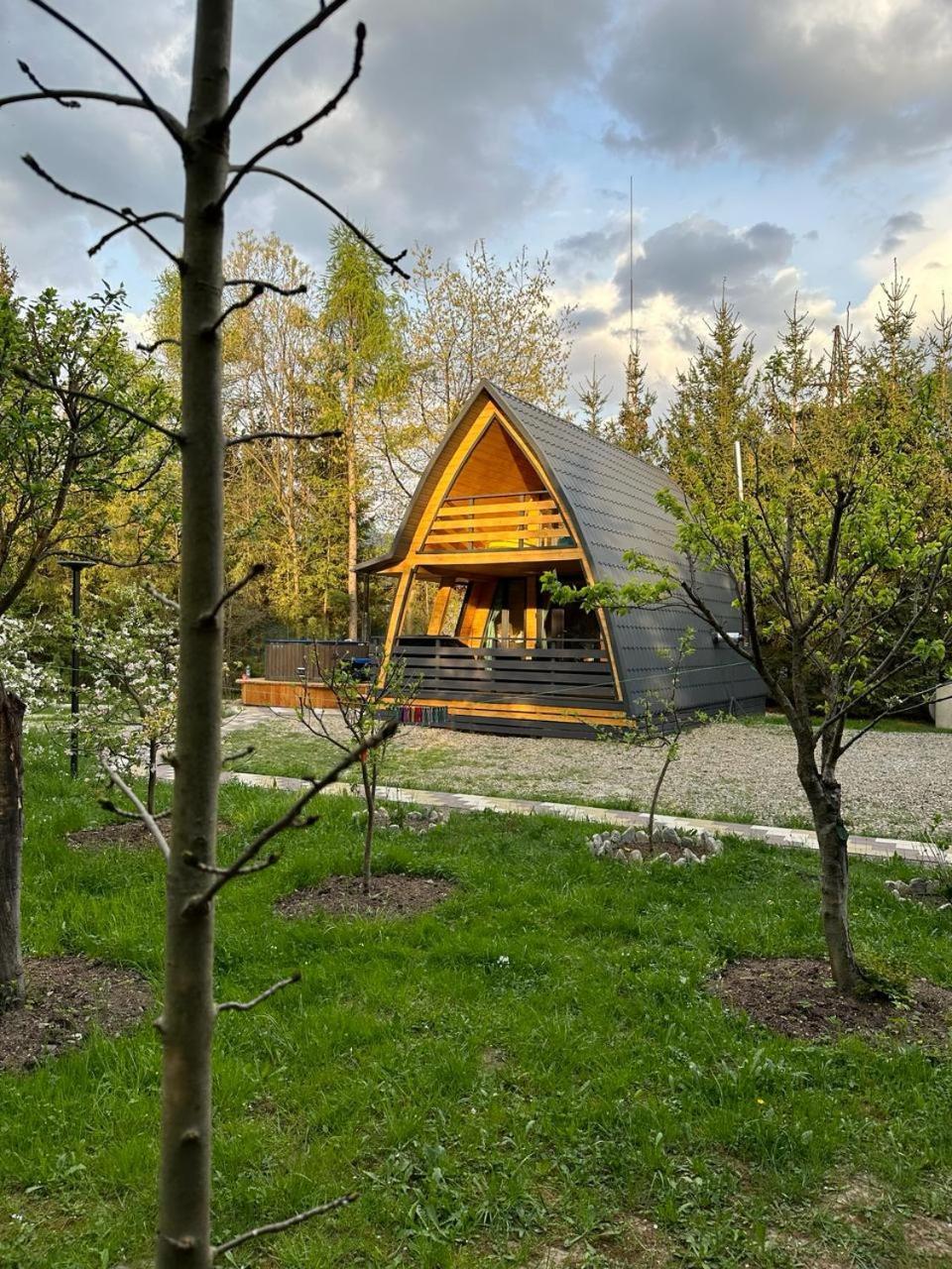 U Yaroslava Hotel Jaremtje Exteriör bild
