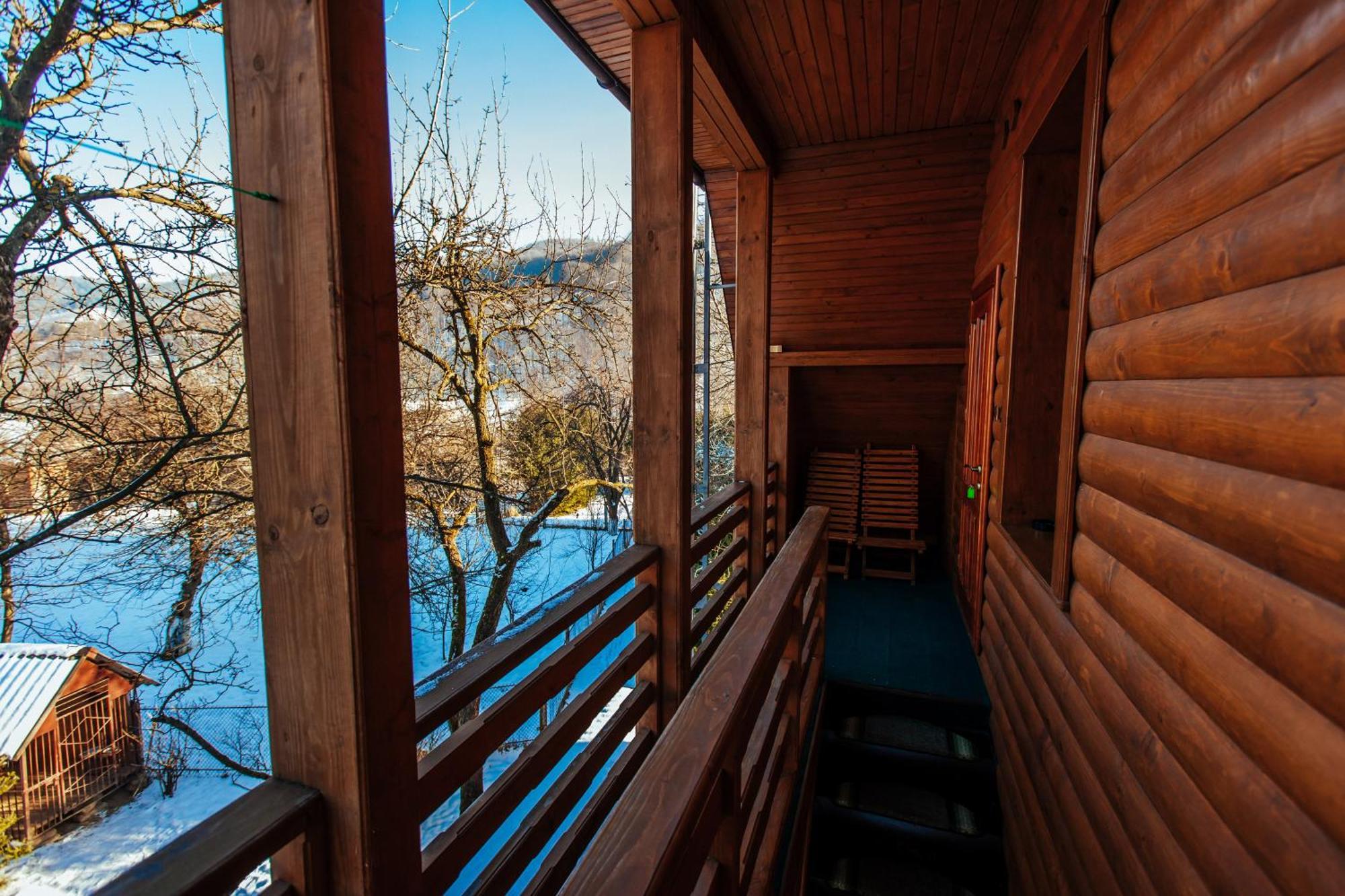 U Yaroslava Hotel Jaremtje Rum bild